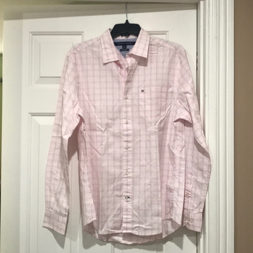 Men’s Tommy Hilfiger dress shirt